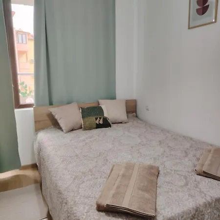 Khan Kubrat Apartmán *